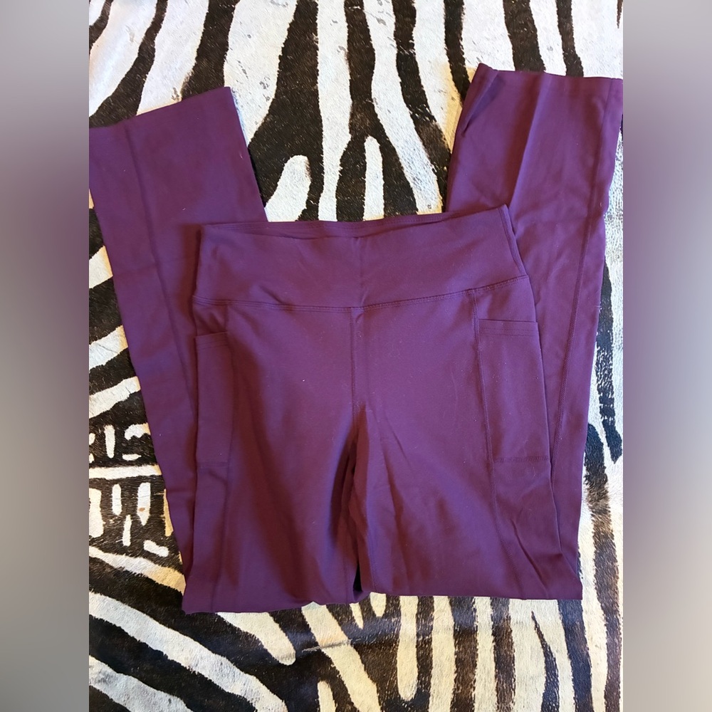 Women's maroon Pants